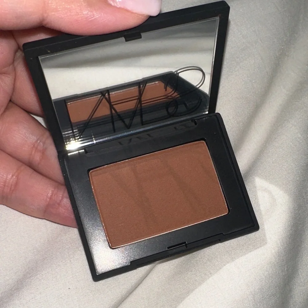 NARS Laguna 06 Bronzing Powder Compact